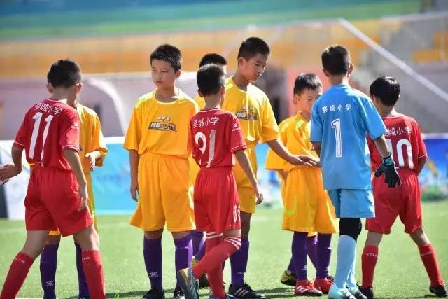 怀特25分阿德巴约23分 绿军大胜热火4-1晋级